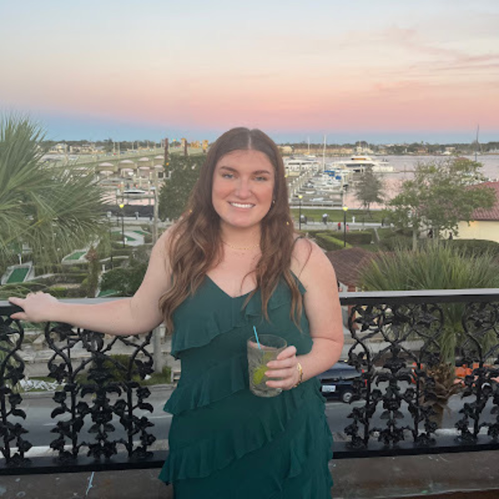 Meet your Posher, Emily